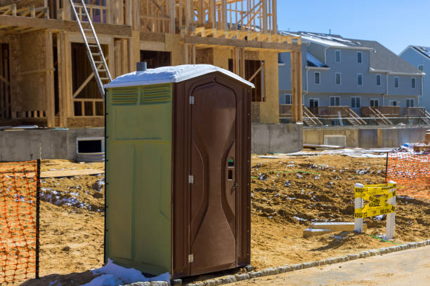 Portable Toilet Options We Offer in Cayuga, IN
