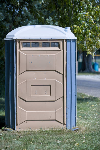 Best Best portable toilet rental  in Cayuga, IN